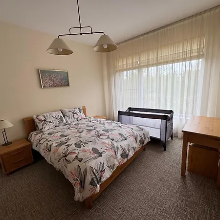 Apartment Spacious In
